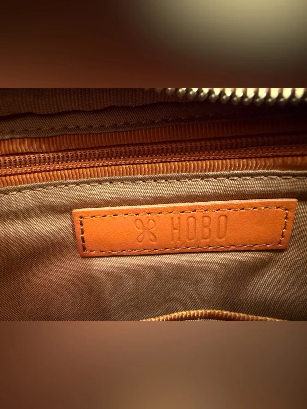 HOBO international cognac